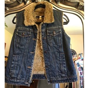 Gap vintage denim vest with brown fur!